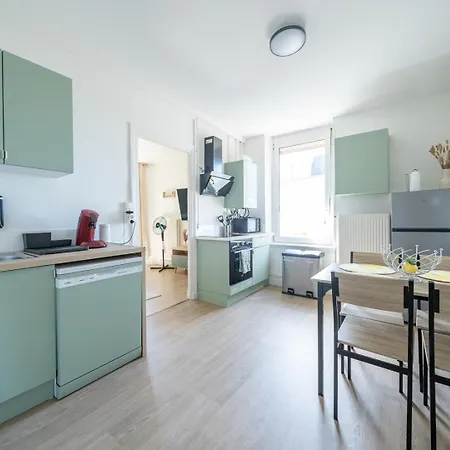 Le Julie -spacieux - 5 Pers' - 3 Beds - Gare 500m *