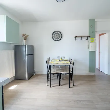 Le Julie -spacieux - 5 Pers' - 3 Beds - Gare 500m * Homecourt