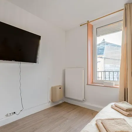 Le Julie -spacieux - 5 Pers' - 3 Beds - Gare 500m Apartment *