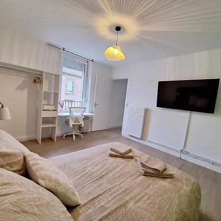 Apartment Le Julie -spacieux - 5 Pers' - 3 Beds - Gare 500m