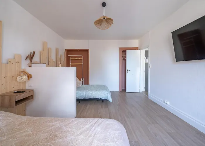 Апартаменты Le Julie -spacieux - 5 Pers' - 3 Beds - Gare 500m Homecourt