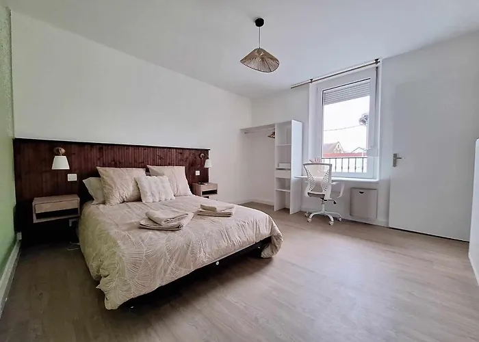 Le Julie -spacieux - 5 Pers' - 3 Beds - Gare 500m Апартаменты *